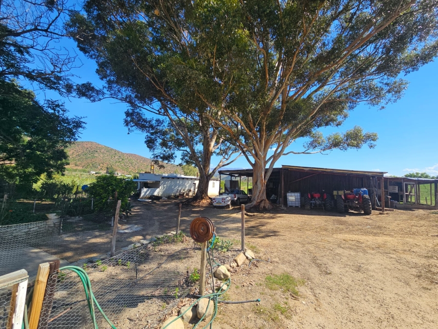 5 Bedroom Property for Sale in Ladismith Rural Western Cape